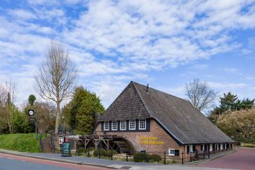 Afbeelding behorende bij Expositie markante plekken gemeente Rheden | de Bibliotheek Velp